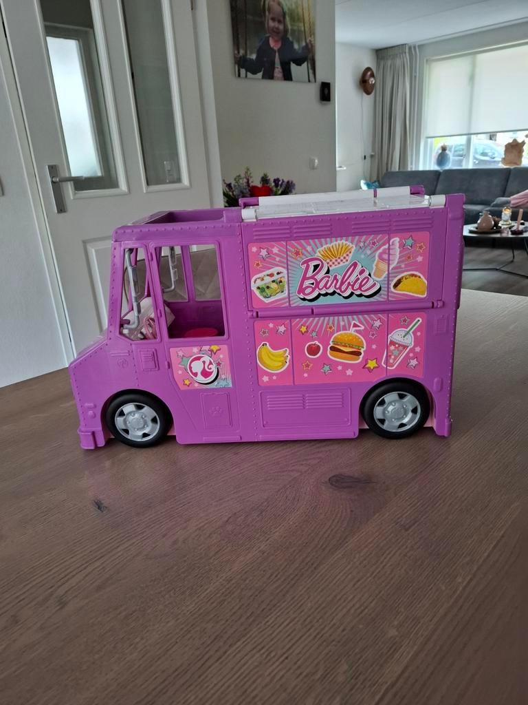 Barbie foodtruck, Kinderen en Baby's, Ophalen of Verzenden, Zo goed als nieuw, Toebehoren