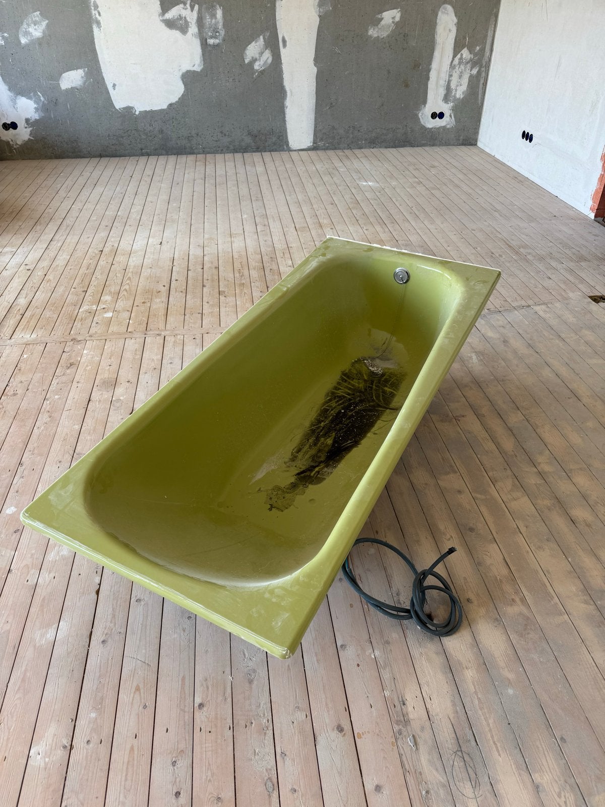 Unieke Retro Badkuip Groen - 169x75x49 cm, Doe-het-zelf en Verbouw, Sanitair, Ophalen, Gebruikt, Bad