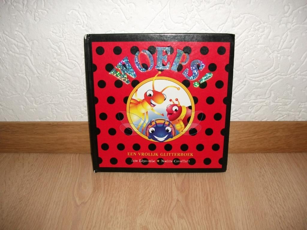 Woeps kartonnen glitterboek, Ophalen of Verzenden, Gelezen