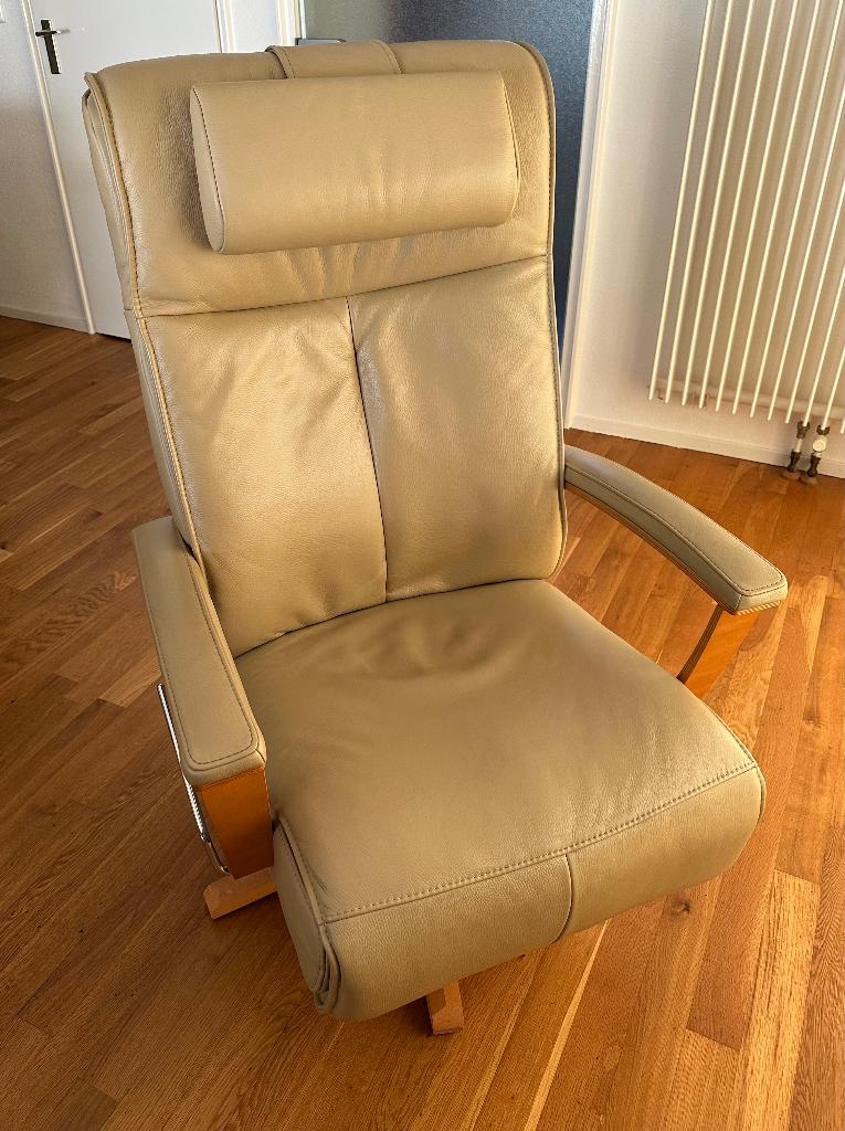 Relax fauteuil Prominent Stockholm met elektrische massage, Ophalen, Minder dan 50 cm, Gebruikt, Minder dan 75 cm