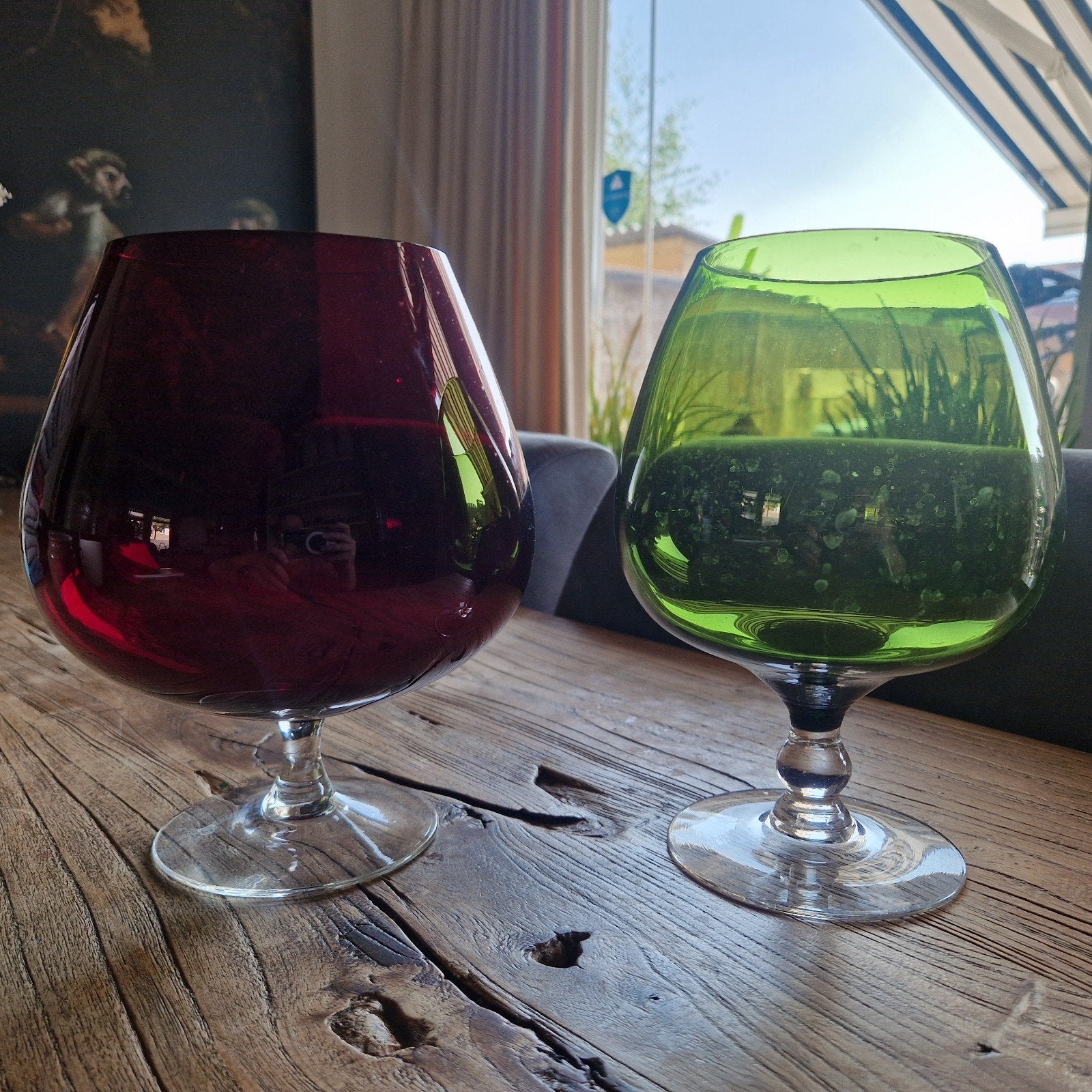 Grote decoratieve glazen: rood en groen, 19cm hoog, Ophalen of Verzenden