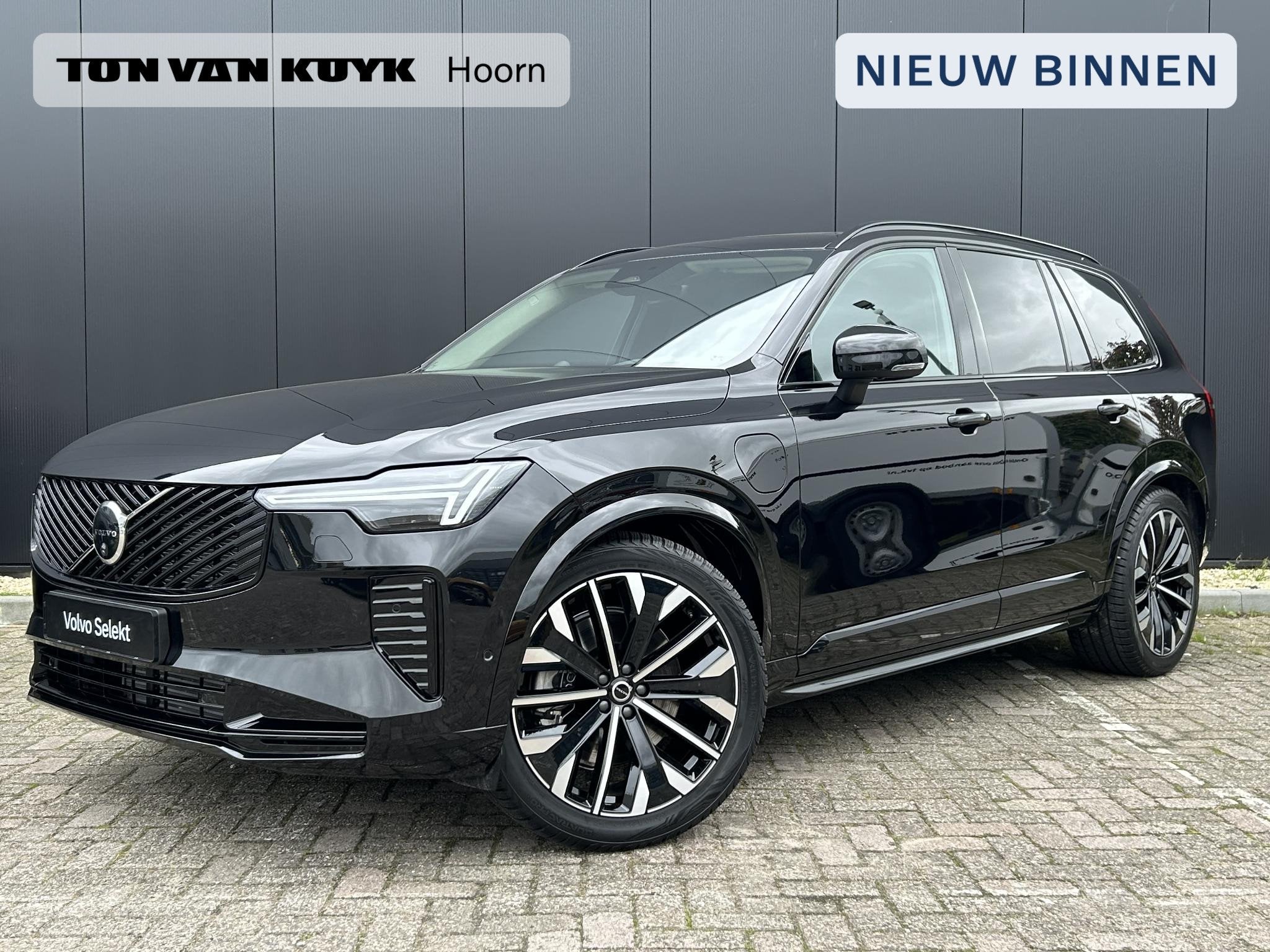 Volvo XC90 2.0 T8 Plug-in hybrid AWD Ultra Dark Luchtvering, Startonderbreker, Gebruikt, 4 cilinders, Zwart