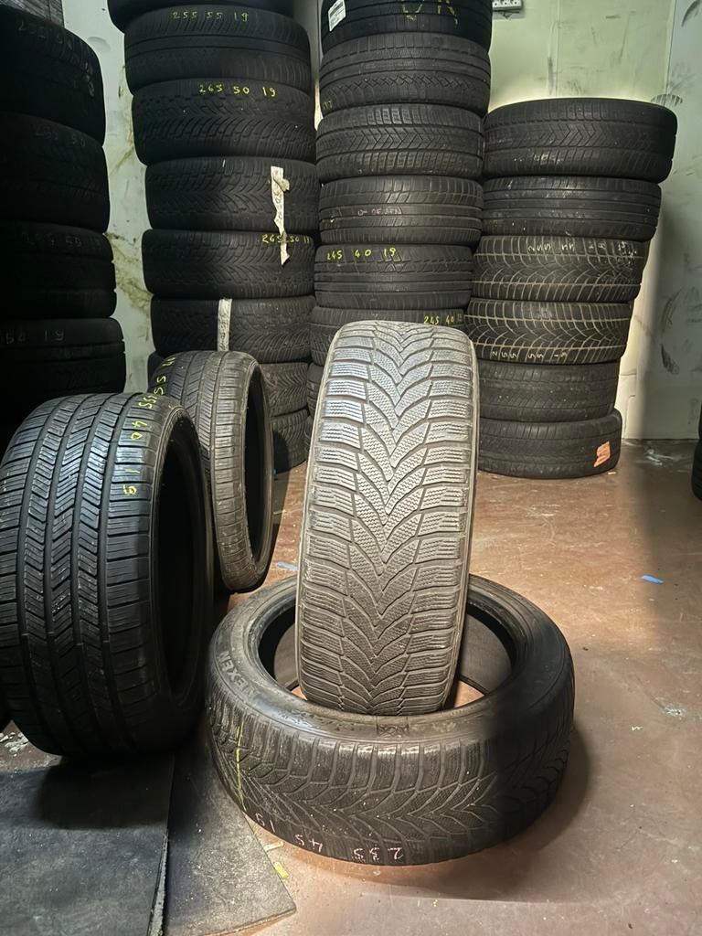 235-45-19 2354519 Nexen 6mm (inclusief monteren), Gebruikt, Winterbanden, 235 mm, Band(en)