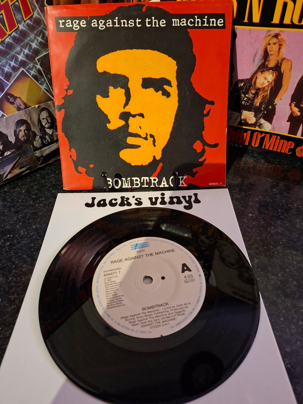Rage Against The Machine - Bombtrack 7 inch single 1993, Fotohoes, Ophalen of Verzenden, Zo goed als nieuw, 7 inch