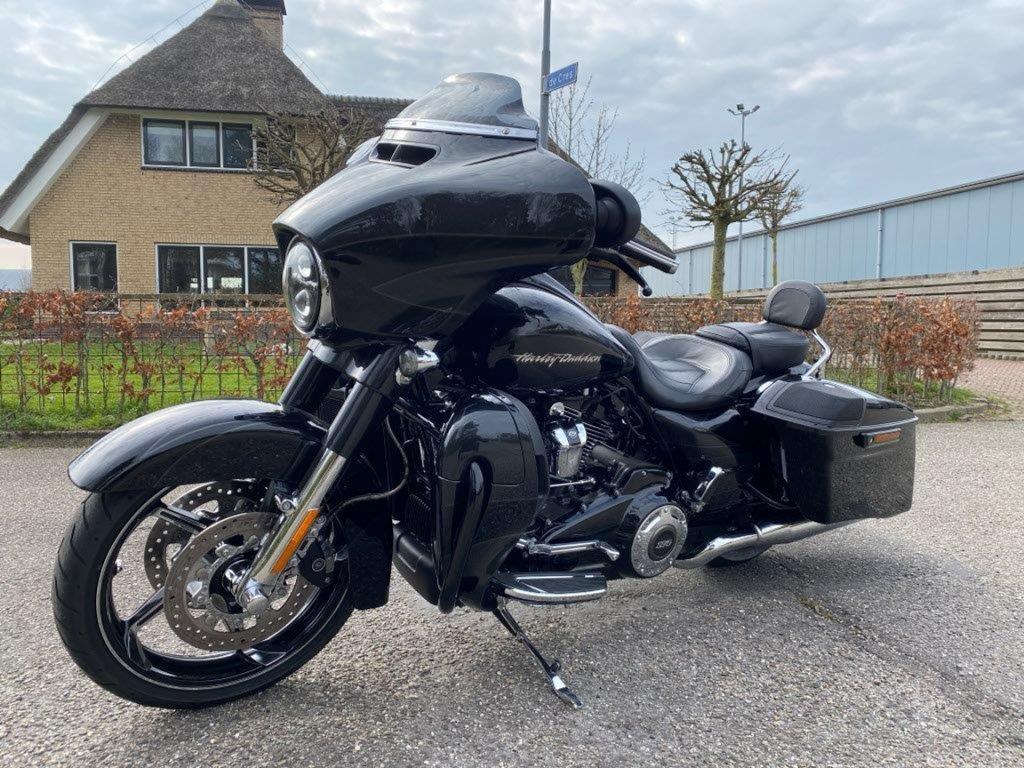 Harley-davidson street glide cvo streetglide m8 street glide, Motoren, Motoren | Harley-Davidson, Bedrijf, Overig