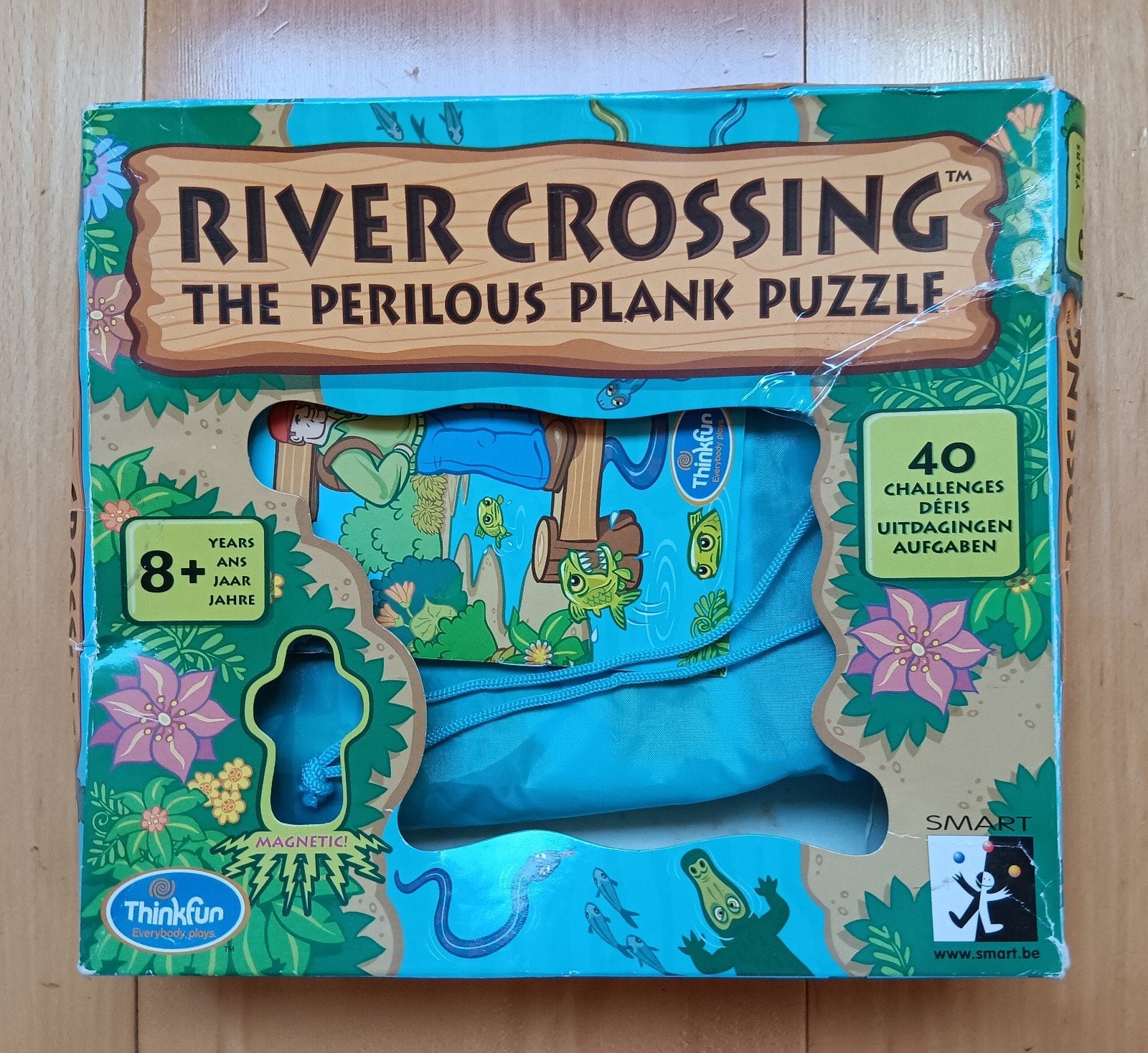 River crossing en Penguins on ice, Ophalen of Verzenden