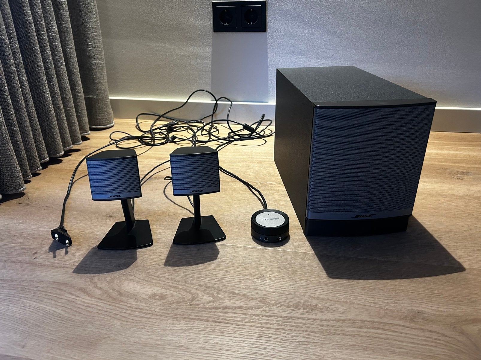 Bose  Companion 3 Multimedia luidsprekersysteem, Ophalen, Zo goed als nieuw, Bose, AUX-ingang