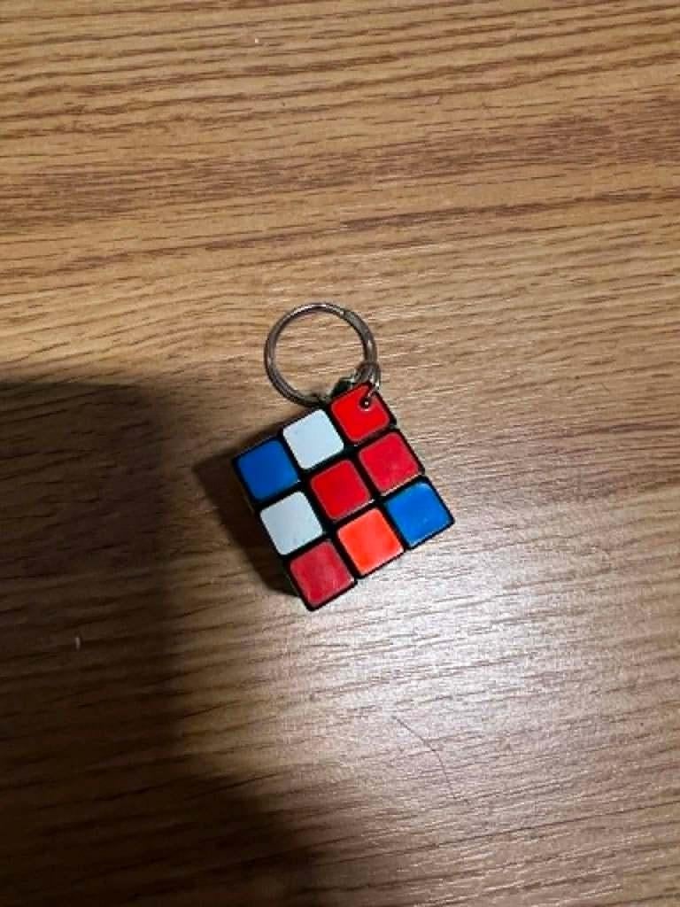 sleutelhanger rubiks kubus, Ophalen of Verzenden, Minder dan 500 stukjes, Nieuw, Rubik's of 3D-puzzel