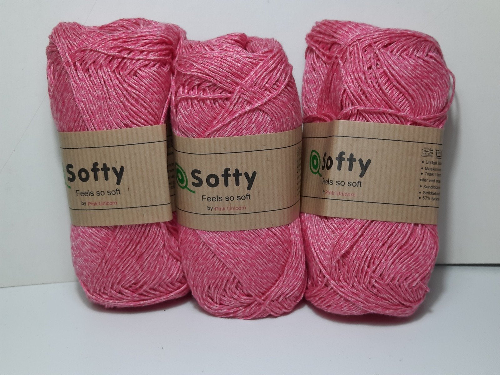 20 bollen Softy garen roze., Verzenden, Nieuw, Breien of Haken, Wol of Garen