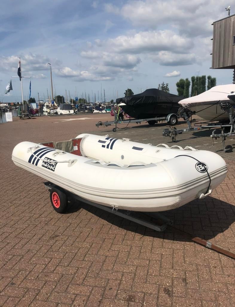 Base marine 320 rubberboot, Ophalen, Zo goed als nieuw