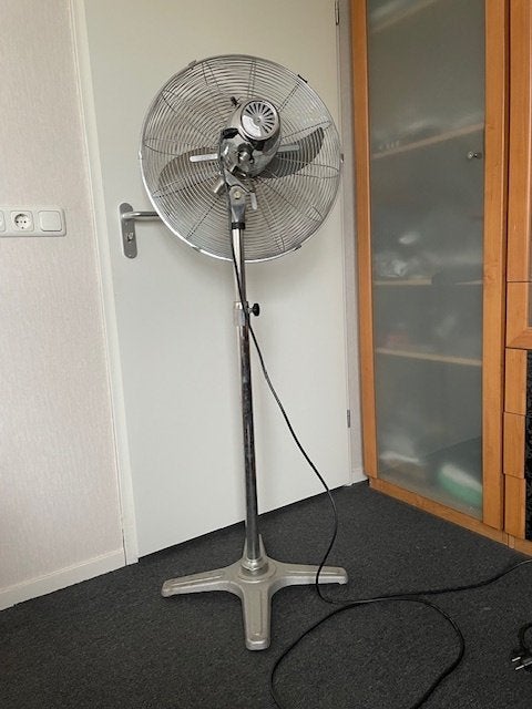 Amerikaanse of studio ventilator (de hitte komt terug), Ophalen, Zo goed als nieuw, Vloerventilator