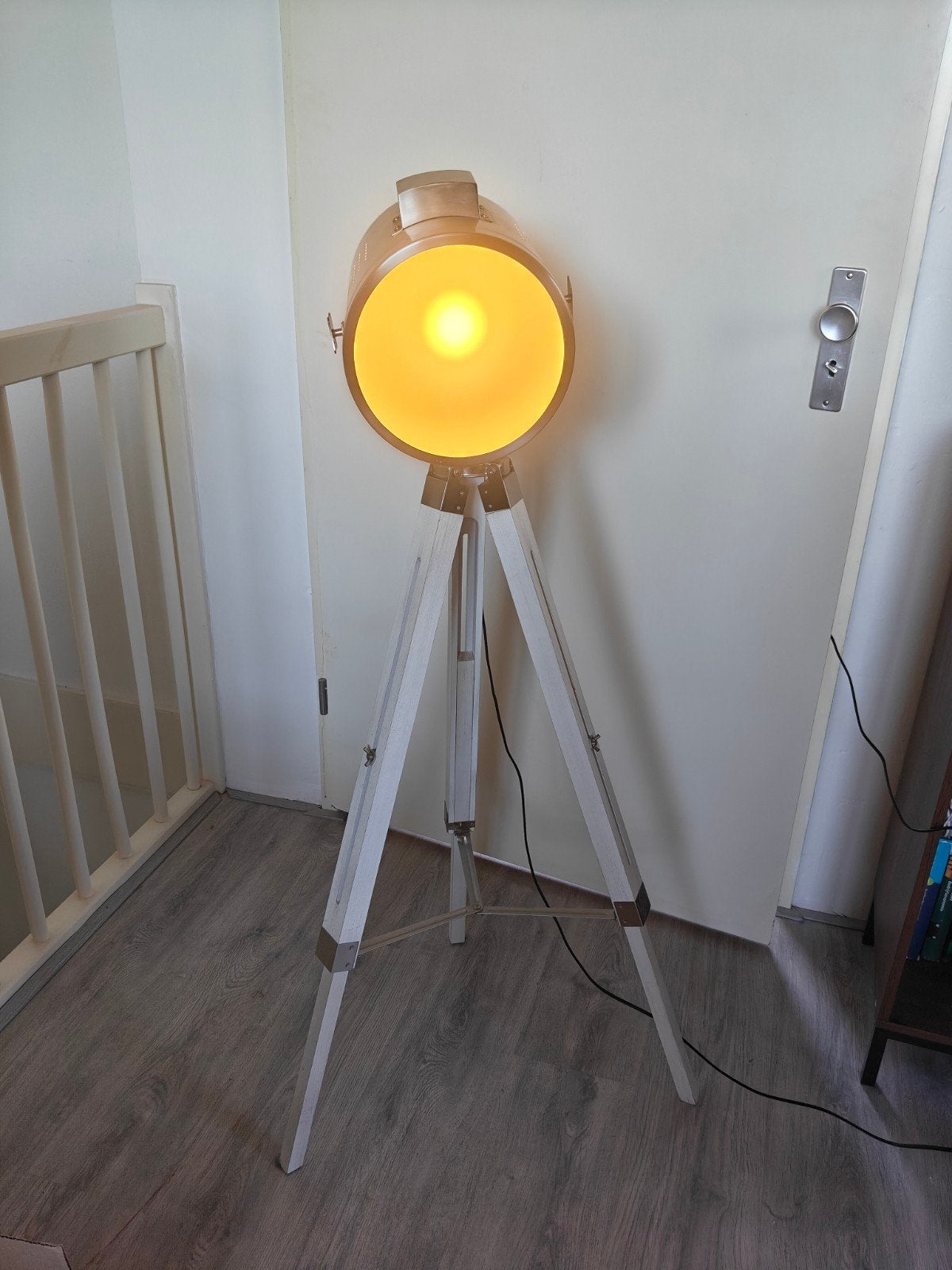 Vloerlamp met statief - Studio Spotlight Stijl, Industrieel, Modern, Studio Spotlight, 100 tot 150 cm, Zo goed als nieuw, Hout