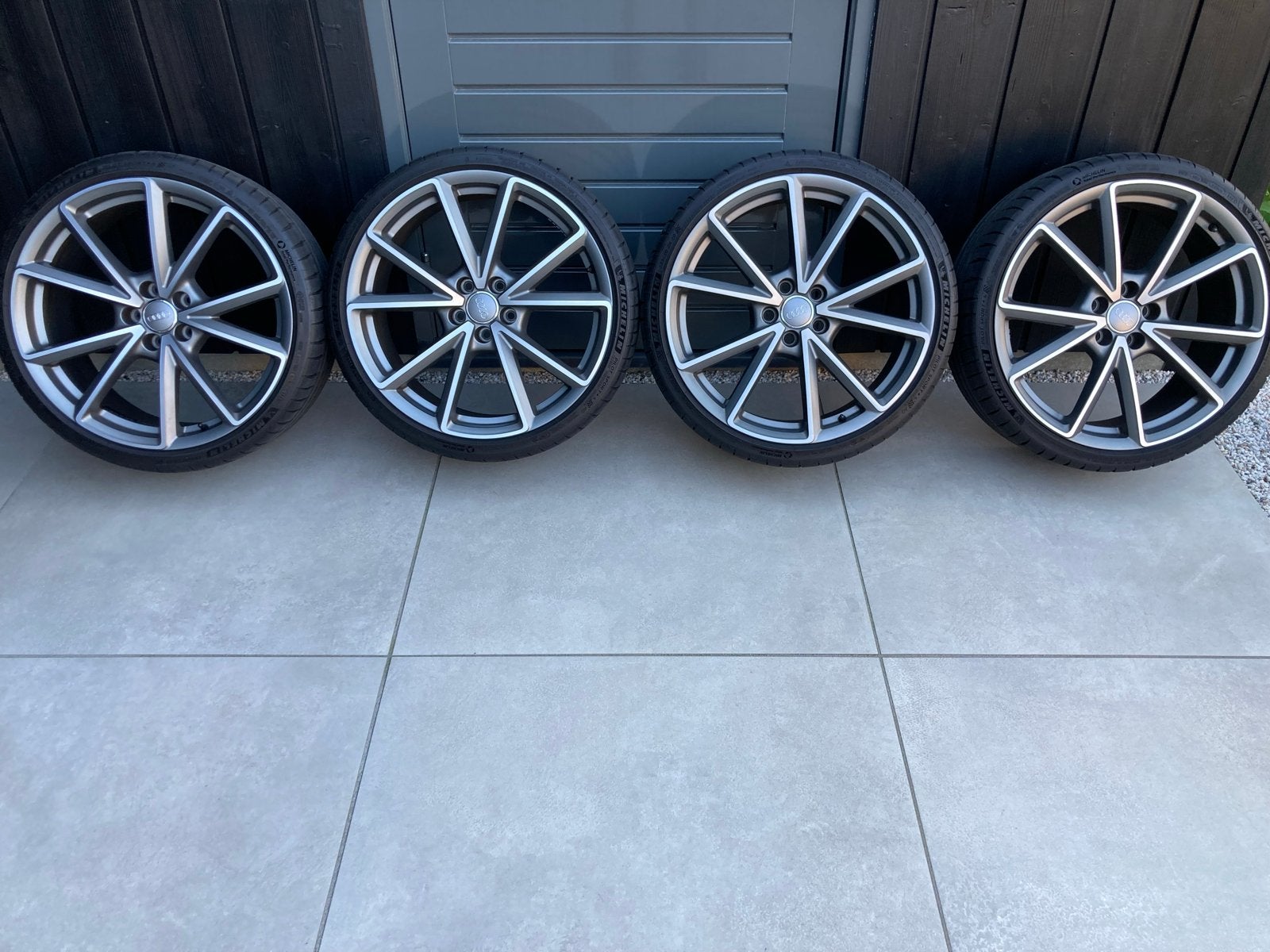 20 inch Audi RS/S "flower" velgen met zgan Michelin/Continen, Ophalen, Banden en Velgen, Personenwagen, 20 inch
