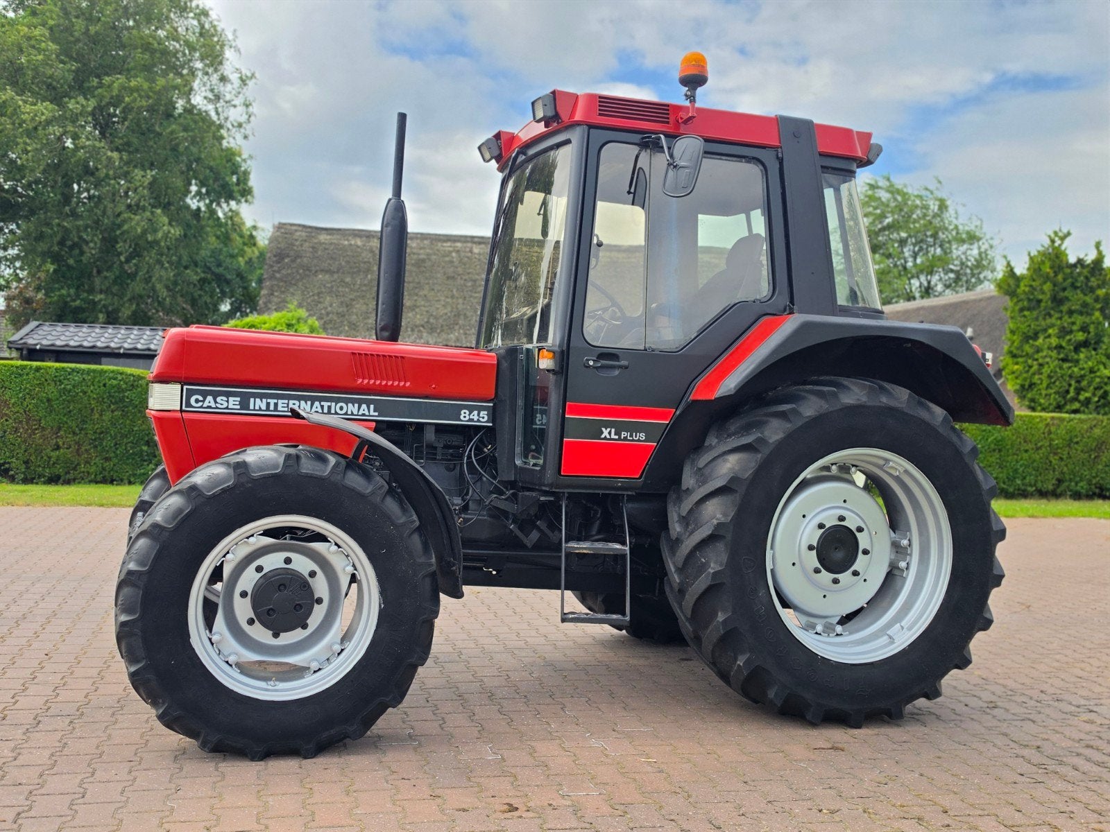 Case International 845 XL plus - Betrouwbare Tractor, Ophalen