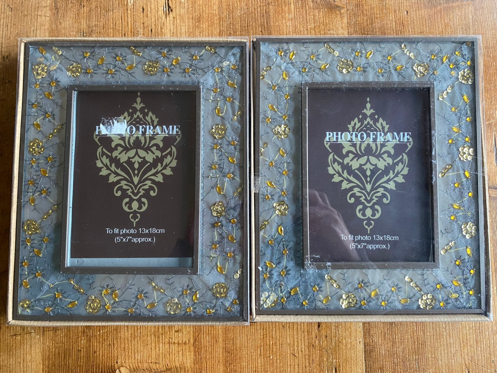 Wissellijsten - fotolijsten met geborduurde kralenrand, Huis en Inrichting, Woonaccessoires | Lijsten, Ophalen of Verzenden, Zo goed als nieuw