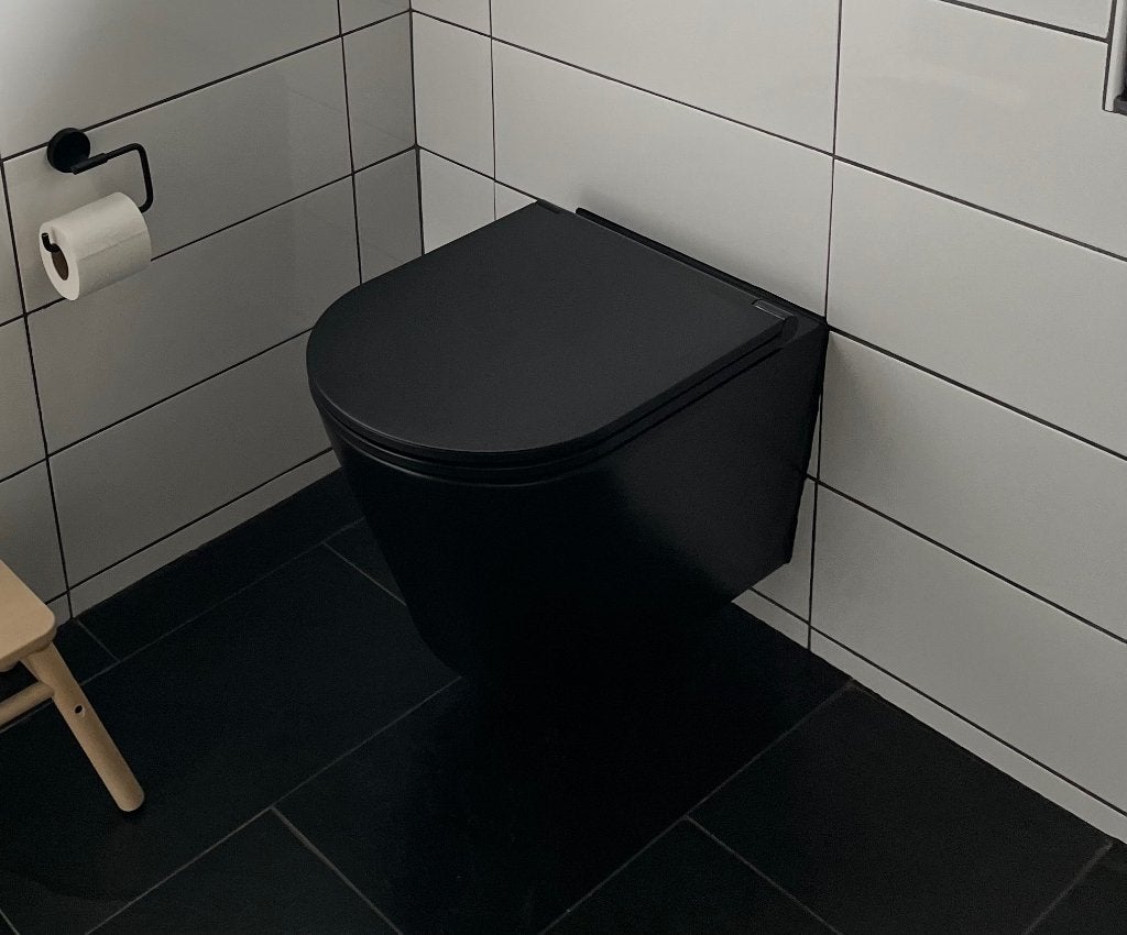 2 zwarte toiletpotten, Doe-het-zelf en Verbouw, Sanitair, Ophalen, Douche