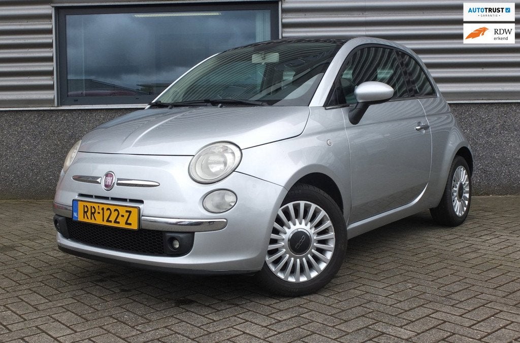 Fiat 500 Lounge | Panodak | CarPlay | Zeer zuinig | Nette st, Voorwielaandrijving, Euro 5, Gebruikt, 1242 cc