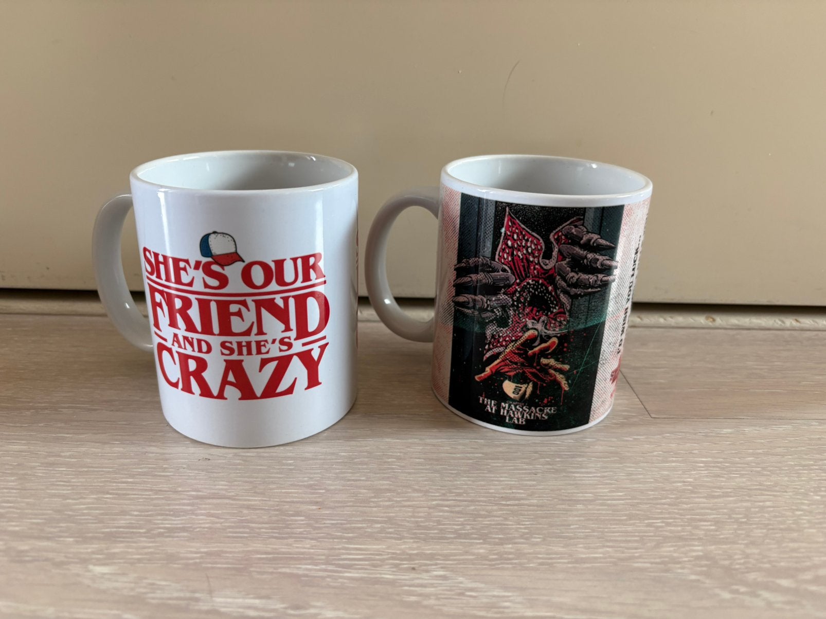 Stranger Things mokken, Ophalen of Verzenden, Zo goed als nieuw, Tv, Gebruiksvoorwerp