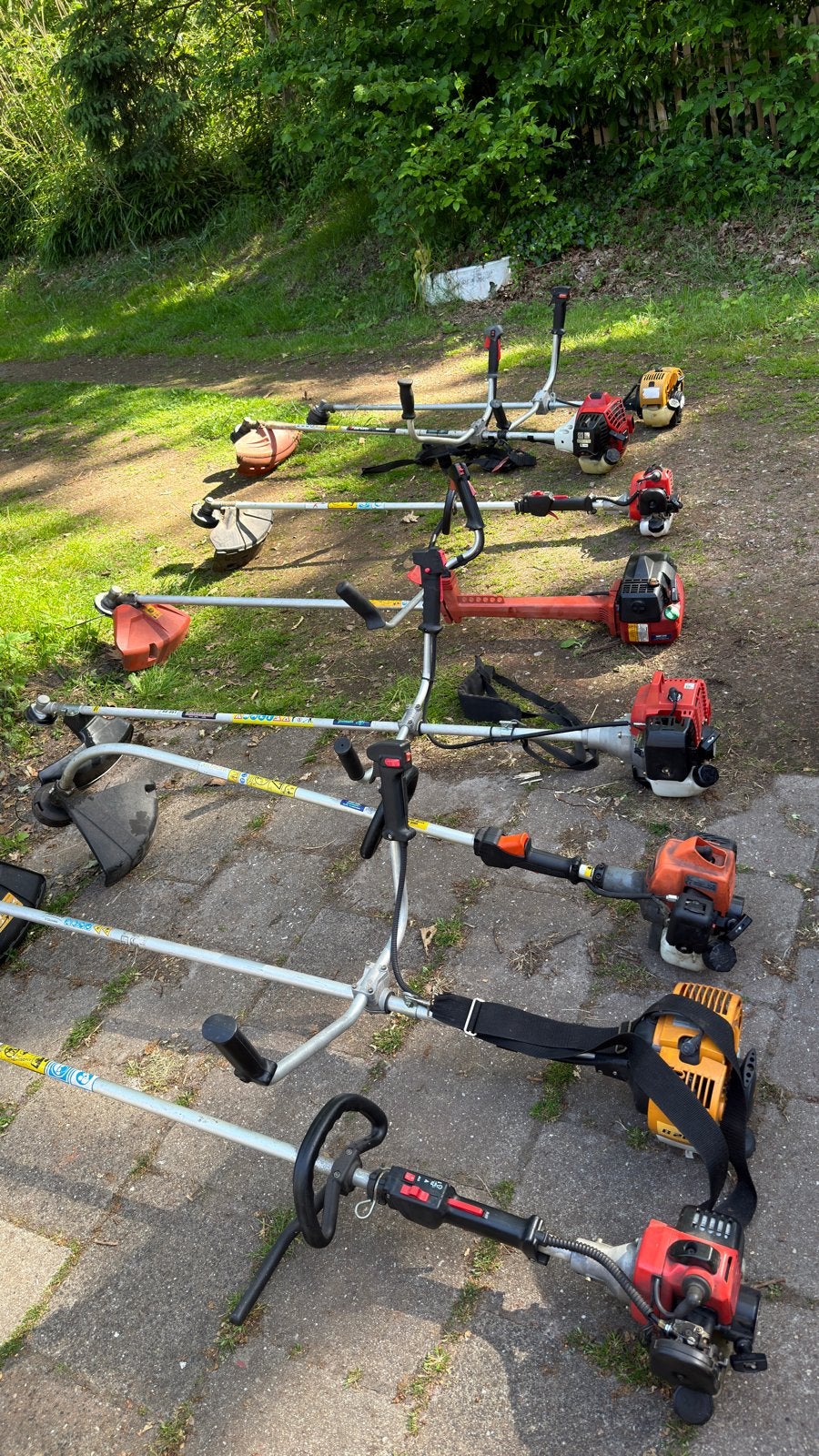 Partij van 8 werkende Benzine Bosmaaiers (diverse merken), Tuin en Terras, Ophalen, Gebruikt, 30 tot 50 cm, Benzine