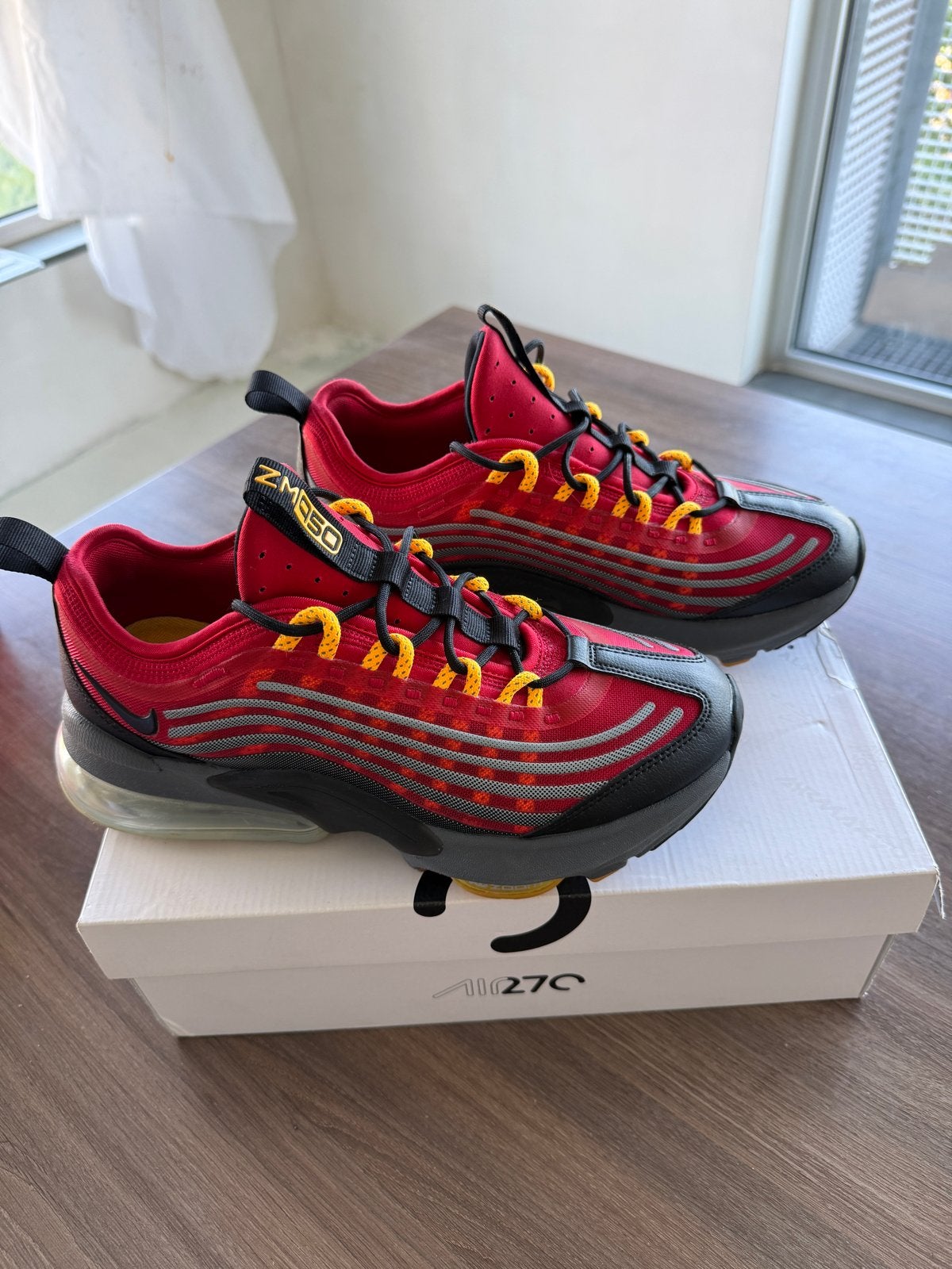 Nike Air Max ZM950 Sneakers - Rood/Zwart, Ophalen of Verzenden, Zo goed als nieuw, Overige kleuren