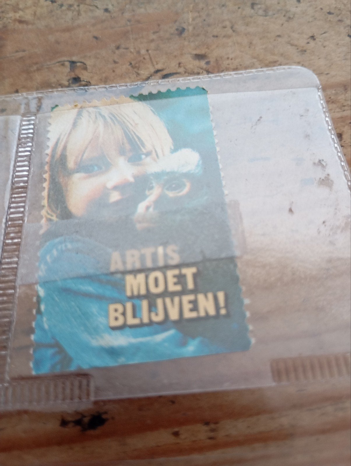 Vintage Artis moet blijven Zegel actie 1960+, Ophalen of Verzenden, Gebruikt, Gebruiksvoorwerp