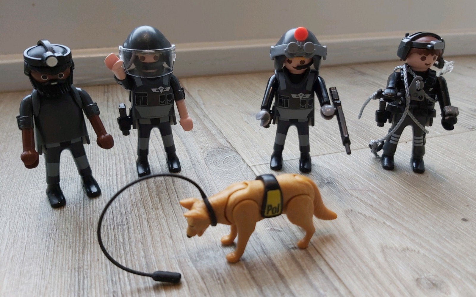 Te koop: Playmobil Arrestatieteam - 5565, Ophalen of Verzenden, Zo goed als nieuw, Figuren