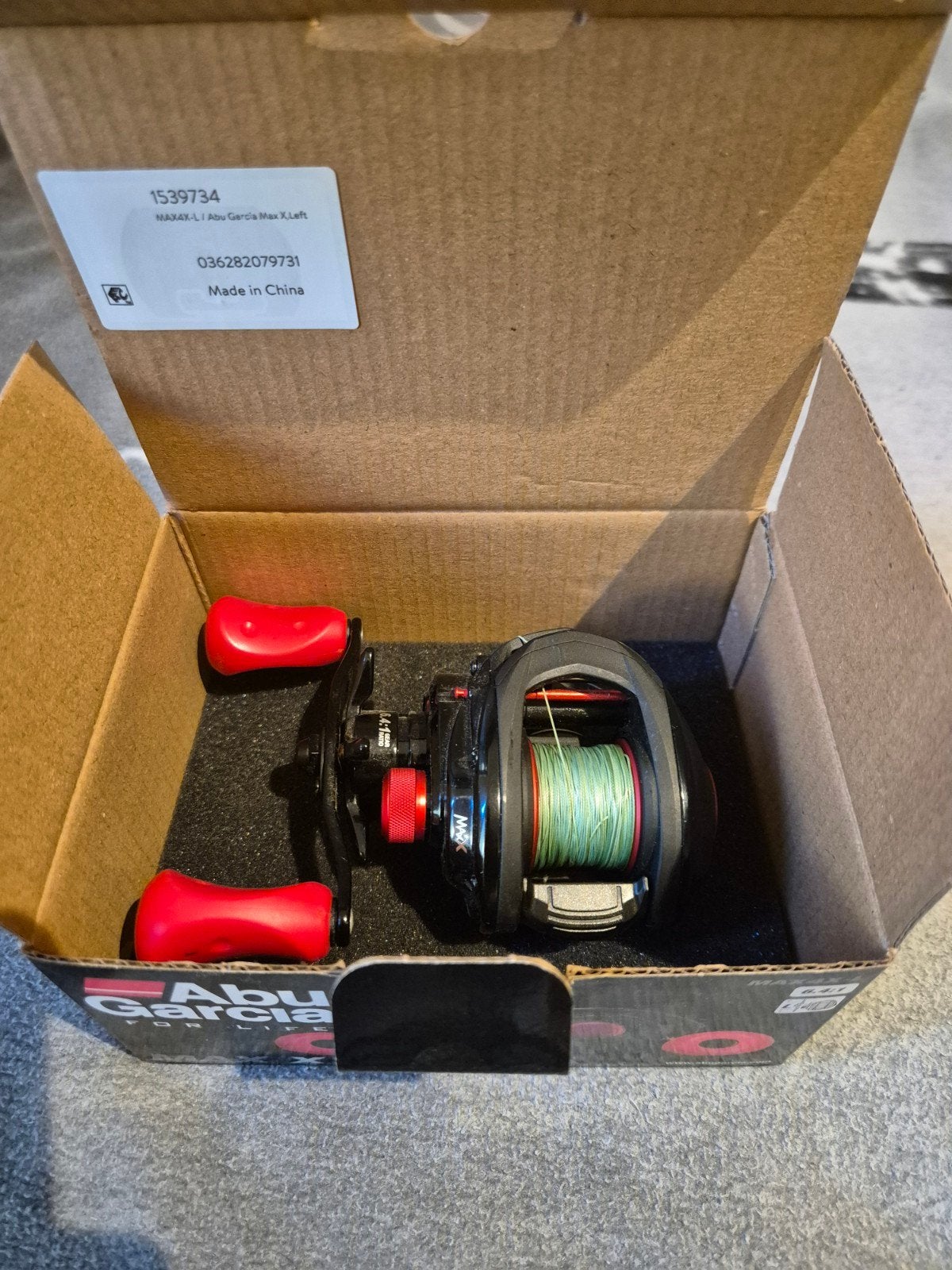 Abu Garcia Max X Low Profile Reel, Ophalen of Verzenden, Zo goed als nieuw, Molen