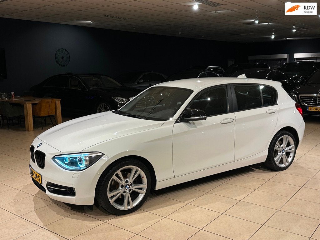 BMW 1-serie 118i Limited Edition|Dealer|Stoelvw|Xenon|M Velg, 1-Serie, Euro 5, Gebruikt, Zwart