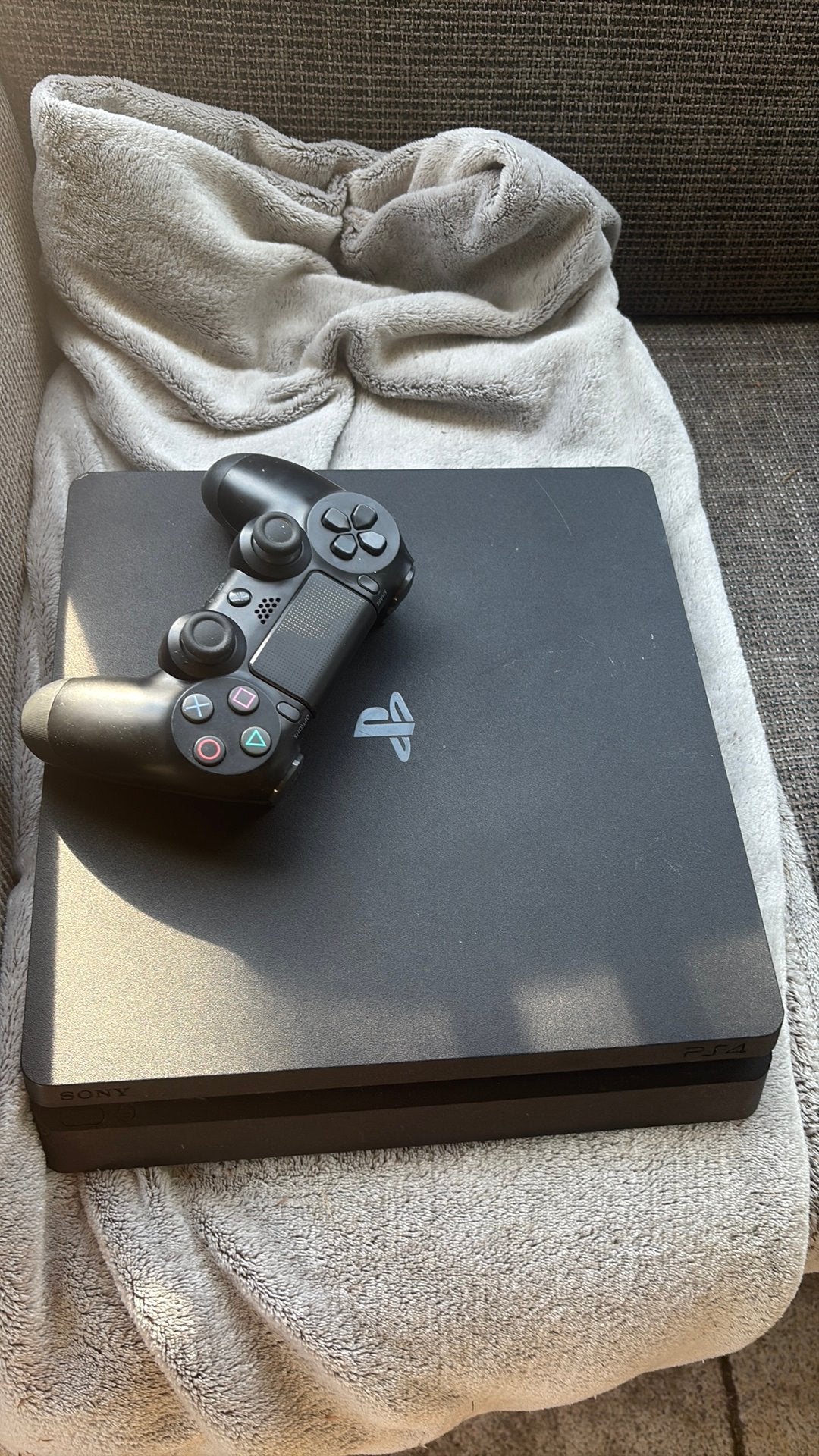 Ps4 pro, Spelcomputers en Games, Spelcomputers | Sony PlayStation 4, Ophalen, Met games, Zo goed als nieuw, 1 TB