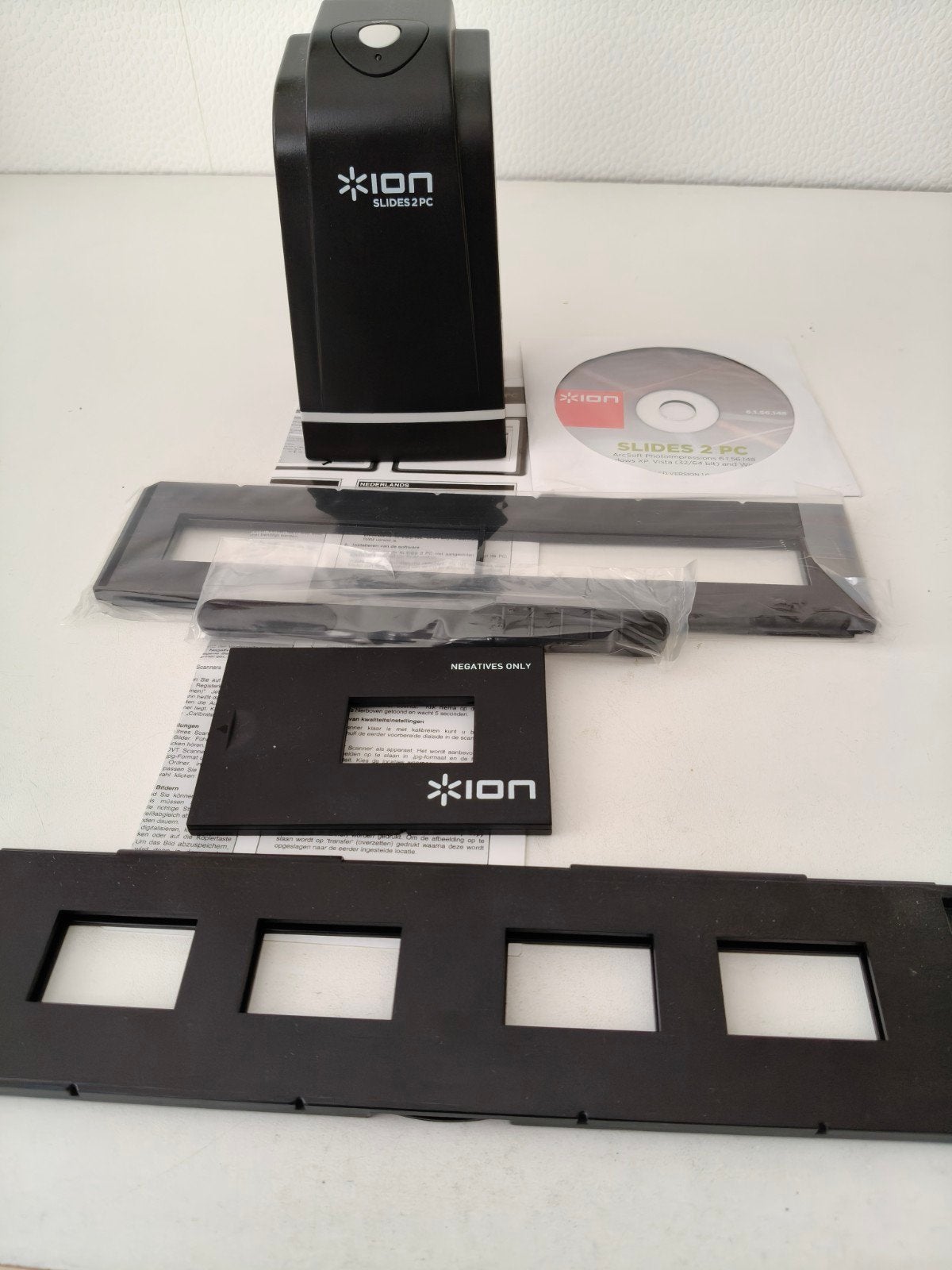 Ion Slides 2 PC Diascanner - Digitaliseer je herinneringen, Computers en Software, Scanners, Zo goed als nieuw, Diascanner, Windows
