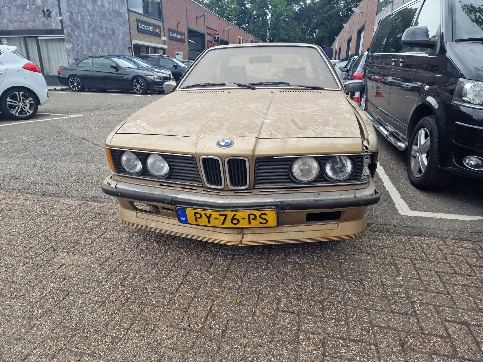 BMW 6-Serie  e24 635 turbo, Automaat, 186 pk, 1435 kg, Beige