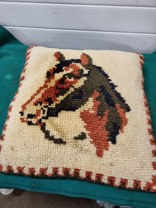 kussen met paard geborduurd vintage, Ophalen of Verzenden, 'T Olde Gre-j, Info@toldegrej.nl, Endepoelstraat 20f Didam