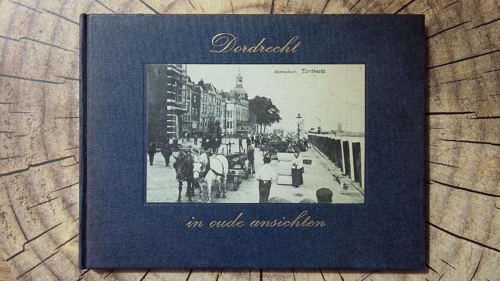Dordrecht in oude ansichten .  boekje ., Verzamelen, Foto's en Prenten, 1960 tot 1980, Foto, Ophalen of Verzenden, Zo goed als nieuw