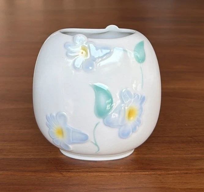 Goebel vaasje, Overige kleuren, 10 cm, Ophalen of Verzenden, Zo goed als nieuw