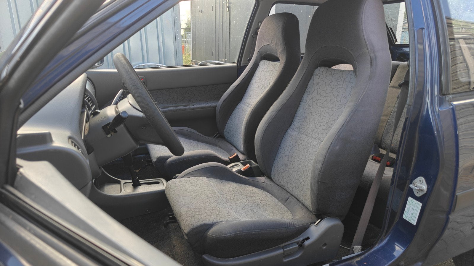 Suzuki Swift/Subaru Justy sport stoelen in goede staat., Auto-onderdelen, Interieur en Bekleding, Ophalen, Gebruikt, Suzuki