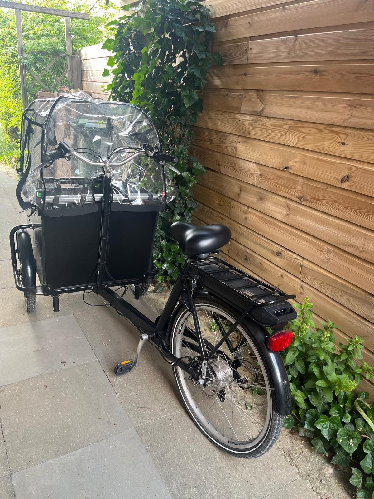 Babboe Big Elektrische bakfiets – goed onderhouden, Fietsen en Brommers, Fietsen | Bakfietsen, Ophalen, Gebruikt, 4 kinderen of meer