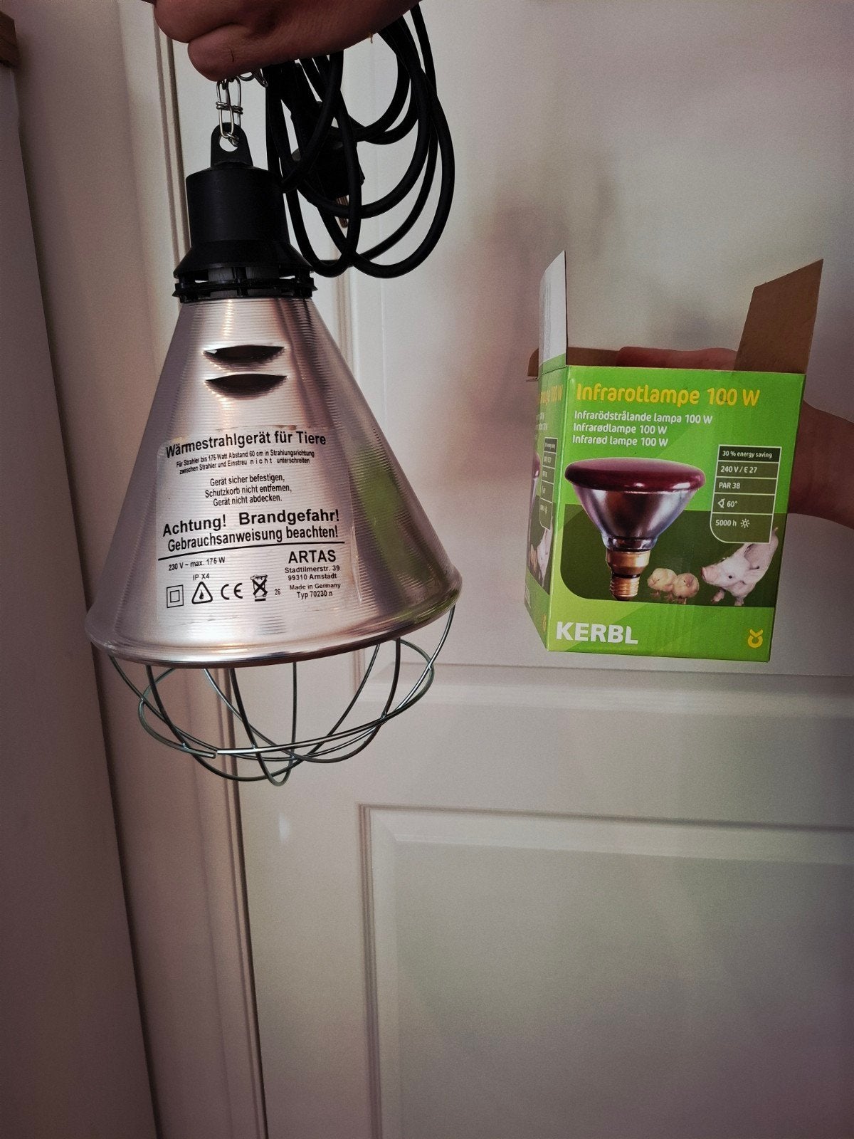 Warmtelamp armatuur en infrarooflamp 100w voor kuikens, Dieren en Toebehoren, Ophalen of Verzenden, Zo goed als nieuw, Overige typen