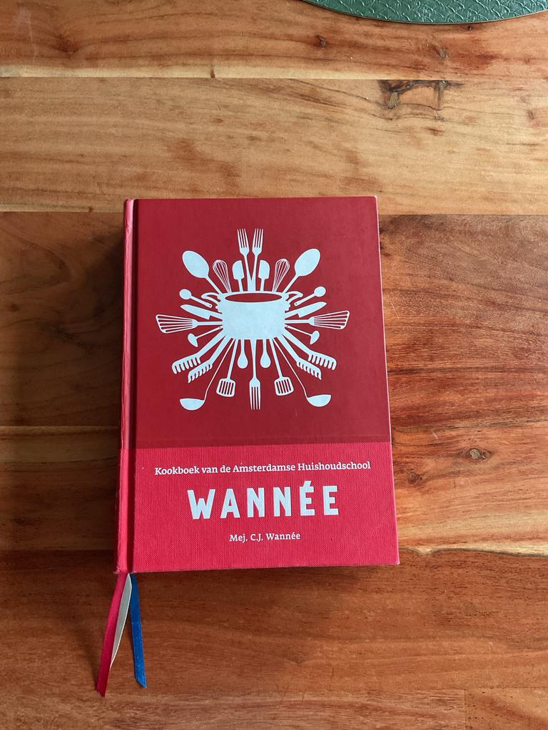 Kookboek van de Amsterdamse Huishoudschool - WANNEE, Boeken, Kookboeken, Ophalen, Zo goed als nieuw, Nederland en België, Voorgerechten en Soepen