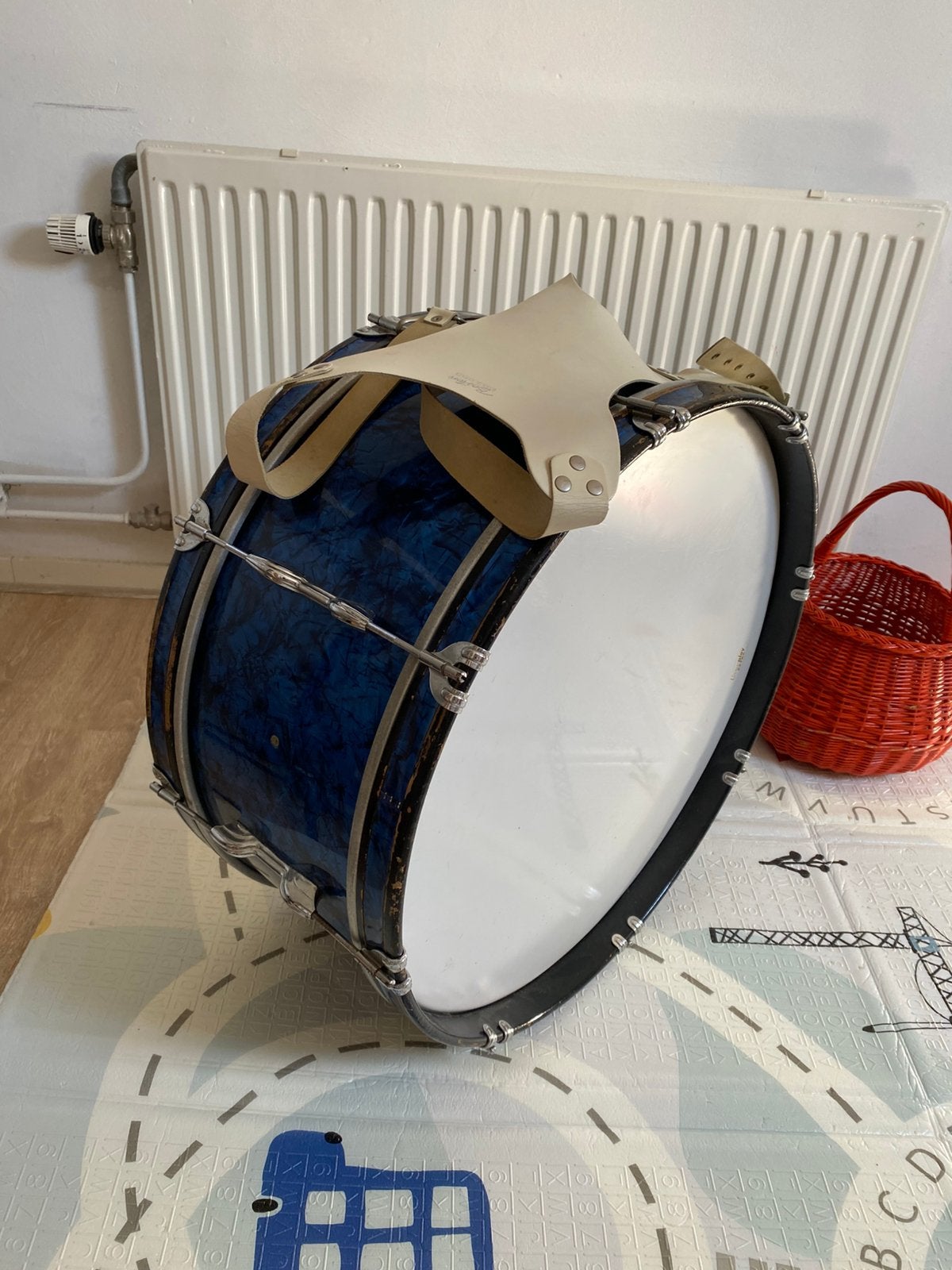 Premier marching bassdrum 24” plus pedaal, Muziek en Instrumenten, Ophalen of Verzenden, Gebruikt, Trommel