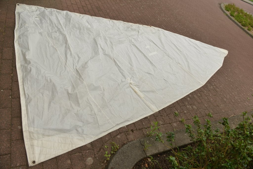 12 kwadraat BM Grootzeil en fok en roer, in topstaat, Ophalen, Zo goed als nieuw, Toebehoren, Minder dan 15 m²