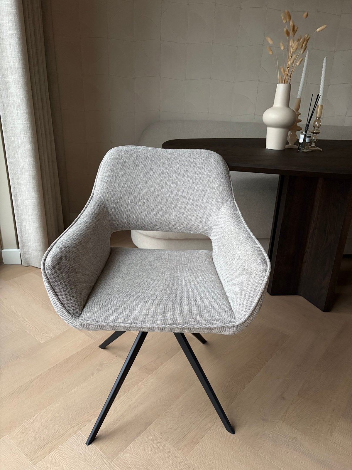 6 eetkamerstoelen - Kick collection - kleur lichtgrijs, Huis en Inrichting, Stoelen, Ophalen, Zo goed als nieuw, Vijf, Zes of meer stoelen