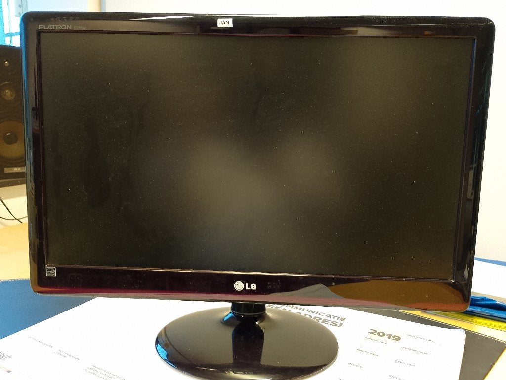 Te koop LG Flatron beeldscherm, Ophalen, Gebruikt, IPS, Full HD