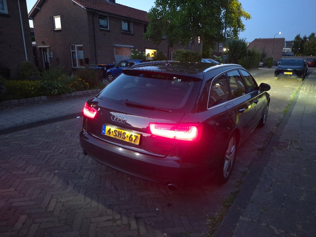 Audi A6 2.8FSI 150KW Avant Quat S-tr 2011 Grijs, Euro 5, Zwart, 2773 cc, Leder en Stof