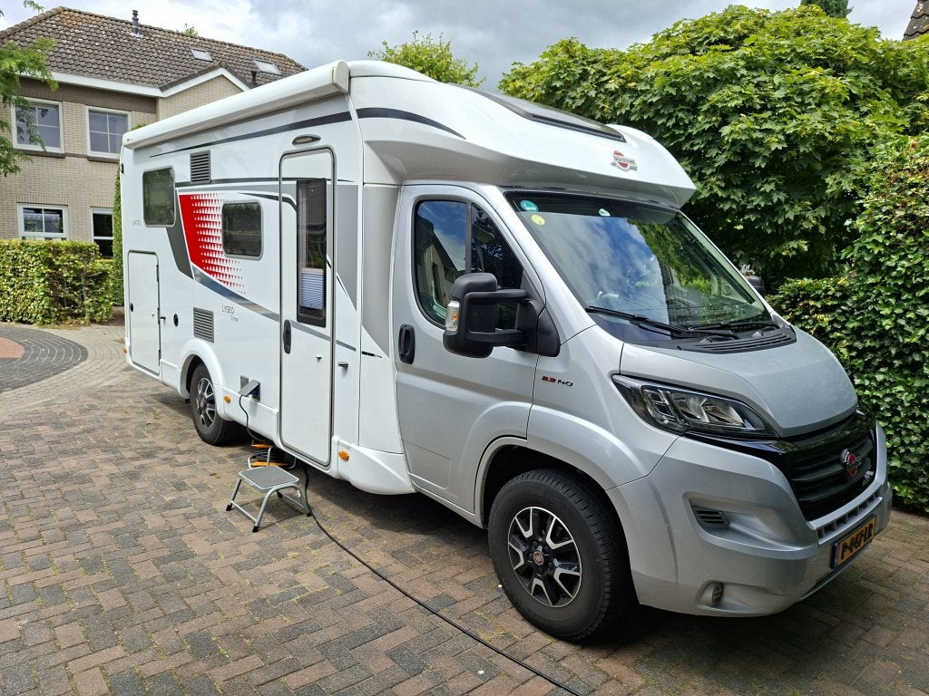Bürstner lyseo 690 Limited (1029996), Caravans en Kamperen, Chemisch toilet, Ringverwarming, Fiat, Tot en met 3