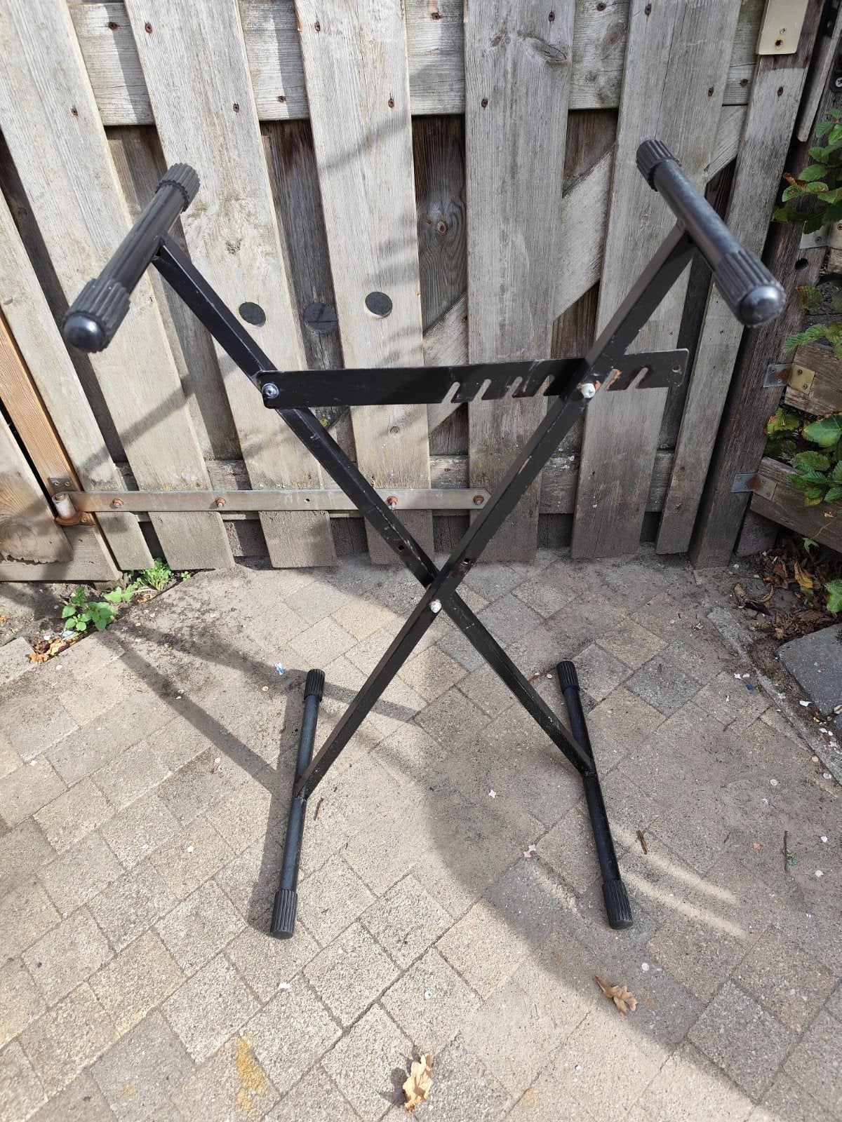 Keyboard standaard - Zwart, in hoogte verstelbaar, Muziek en Instrumenten, Standaards, Ophalen, Gebruikt, Instrumentstandaard