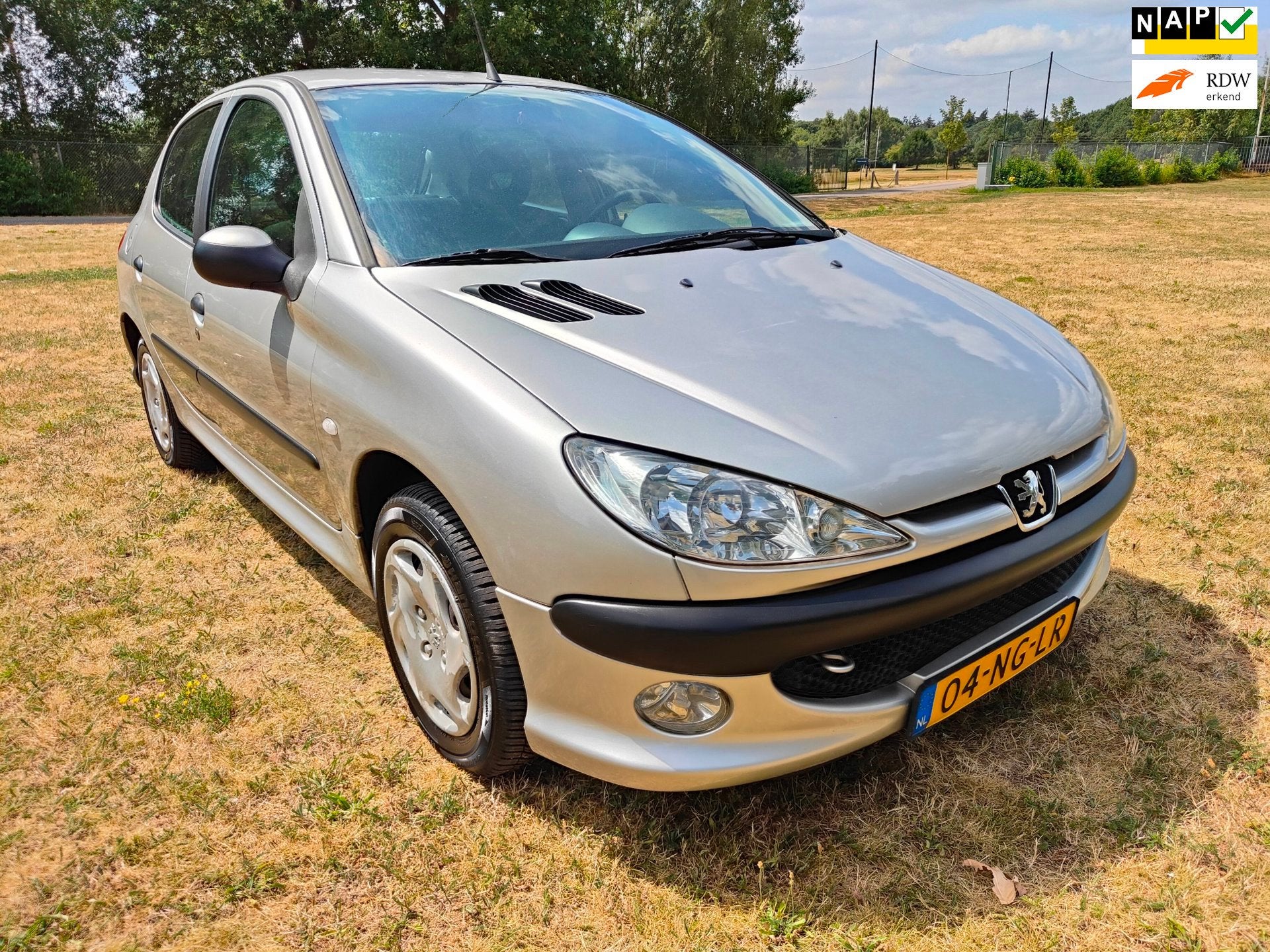 Peugeot 206 1.4 XR ( 5- deurs ), Voorwielaandrijving, Stof, 31 €/maand, 4 cilinders