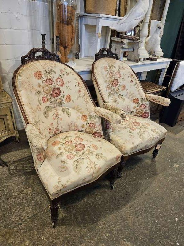 oude franse fauteuil ``WOONWINKEL RUSTIEK``, Ophalen