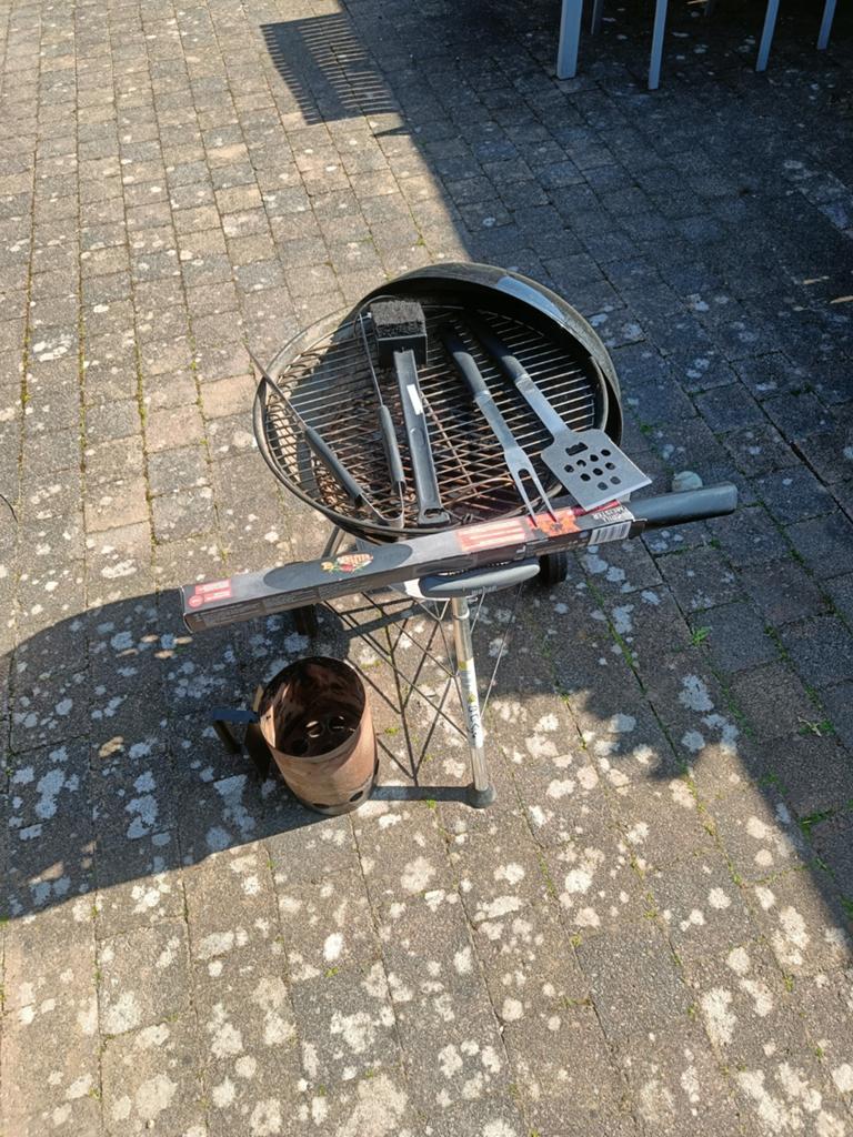Houtskoolbarbecue met accessoires en starter, Ophalen of Verzenden, Gebruikt, Onbekend, Met accessoires