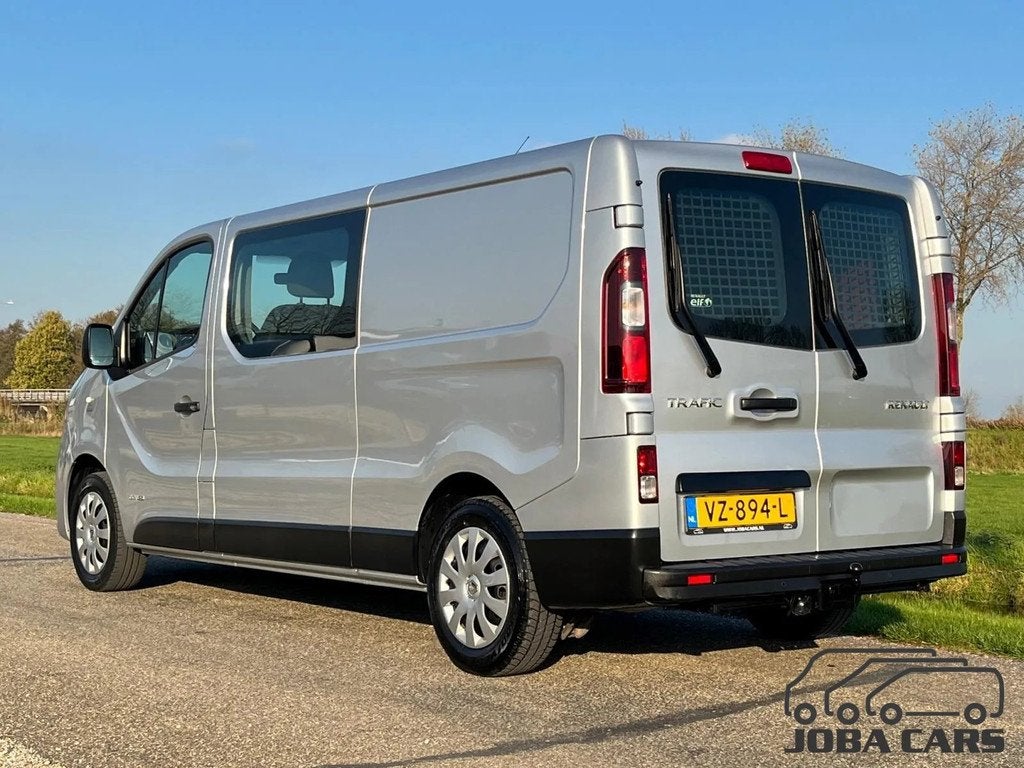 Renault Trafic 1.6 DCI 125 L2/H1 DC 2016 193.218 Km, Auto's, Bestelauto's, Voorwielaandrijving, Gebruikt, 4 cilinders, 2000 kg