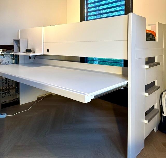 Unieke, praktische hoogslaper 90x200 met bureau incl matras, Ophalen, Gebruikt, Hoogslaper